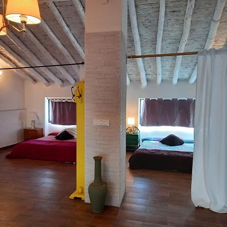 La Gata Mala Villa Navarres ภายนอก รูปภาพ