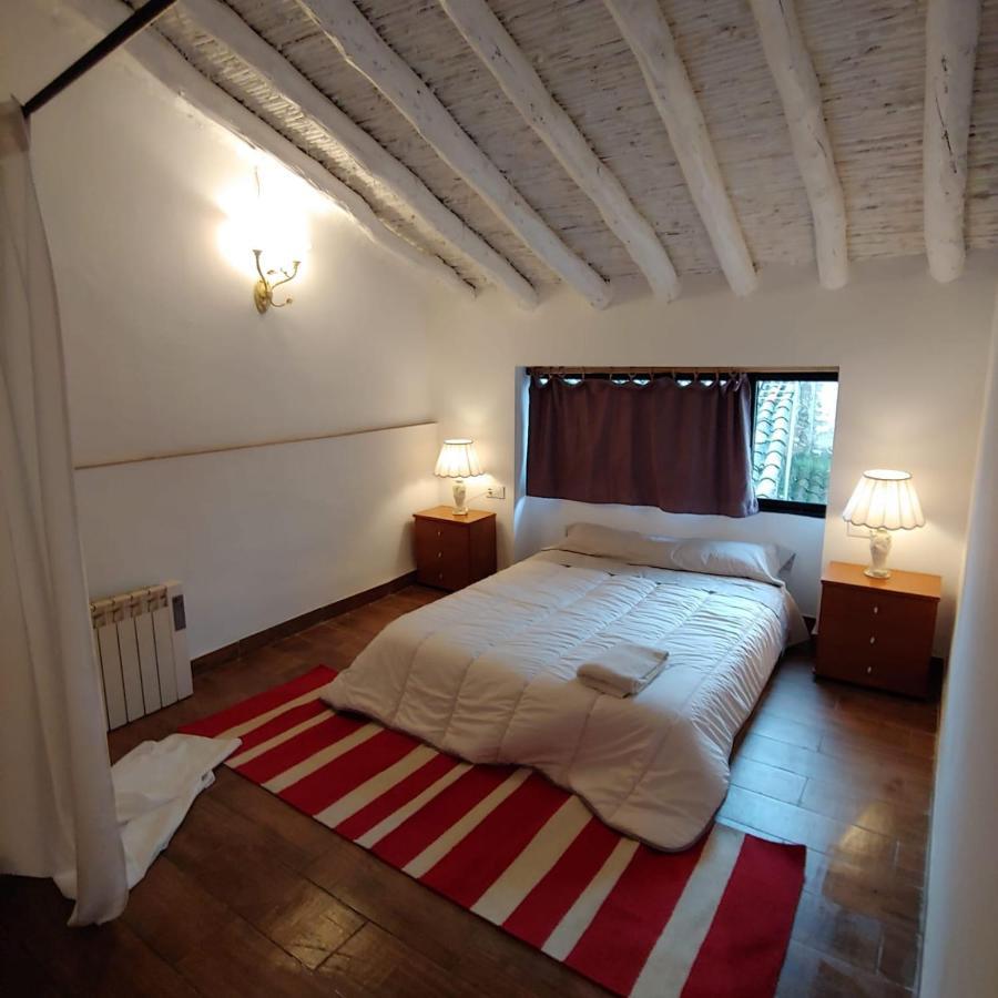 La Gata Mala Villa Navarres ภายนอก รูปภาพ